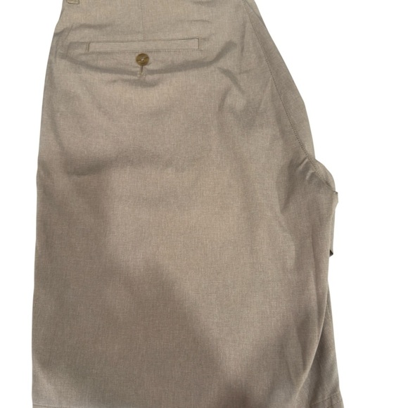 Jack Nicklaus Golf Shorts Size 38 5 Pockets Lightweight Tan Performance Walking - Picture 6 of 7